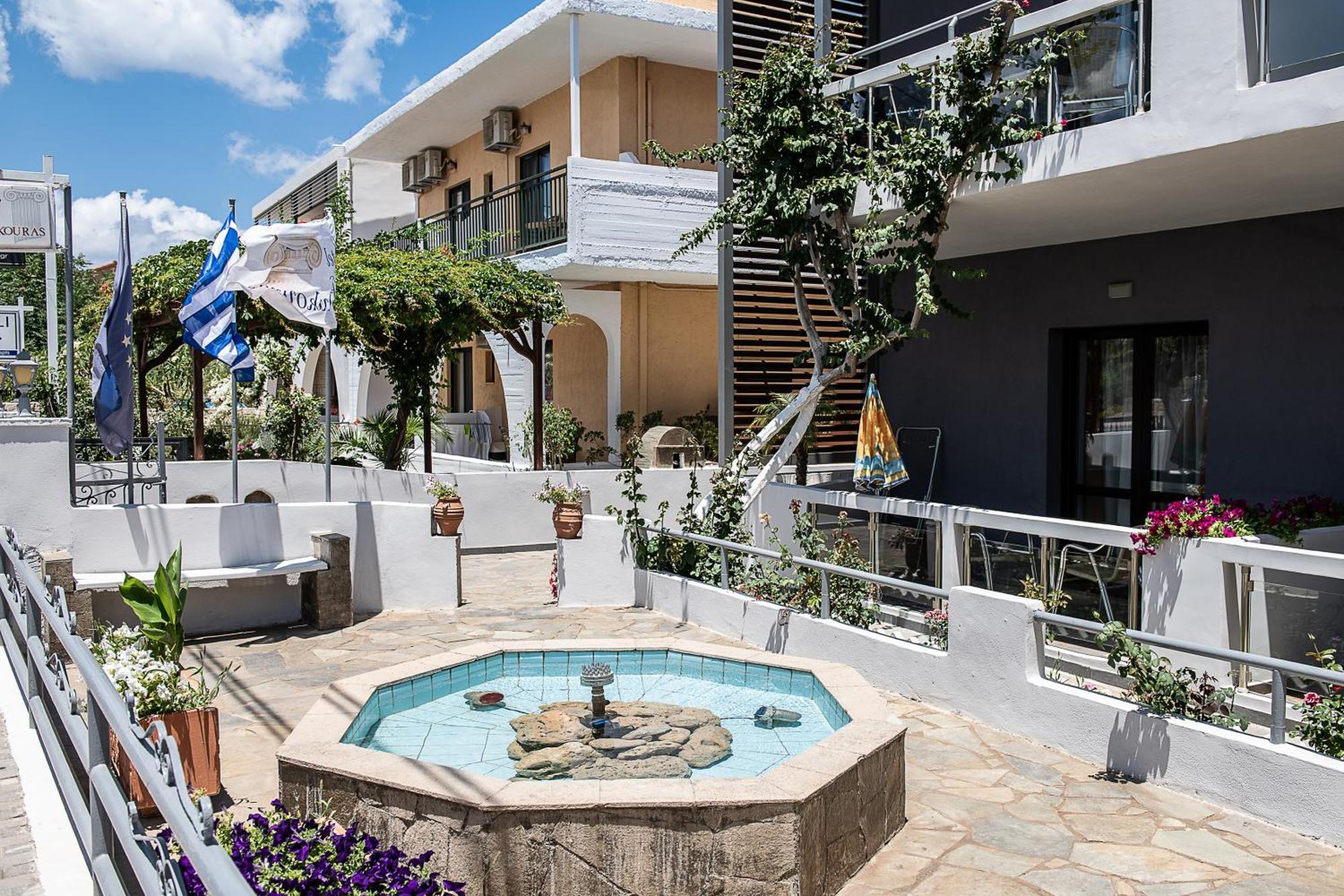 Lia Beachfront Apartments Stalós 외부 사진
