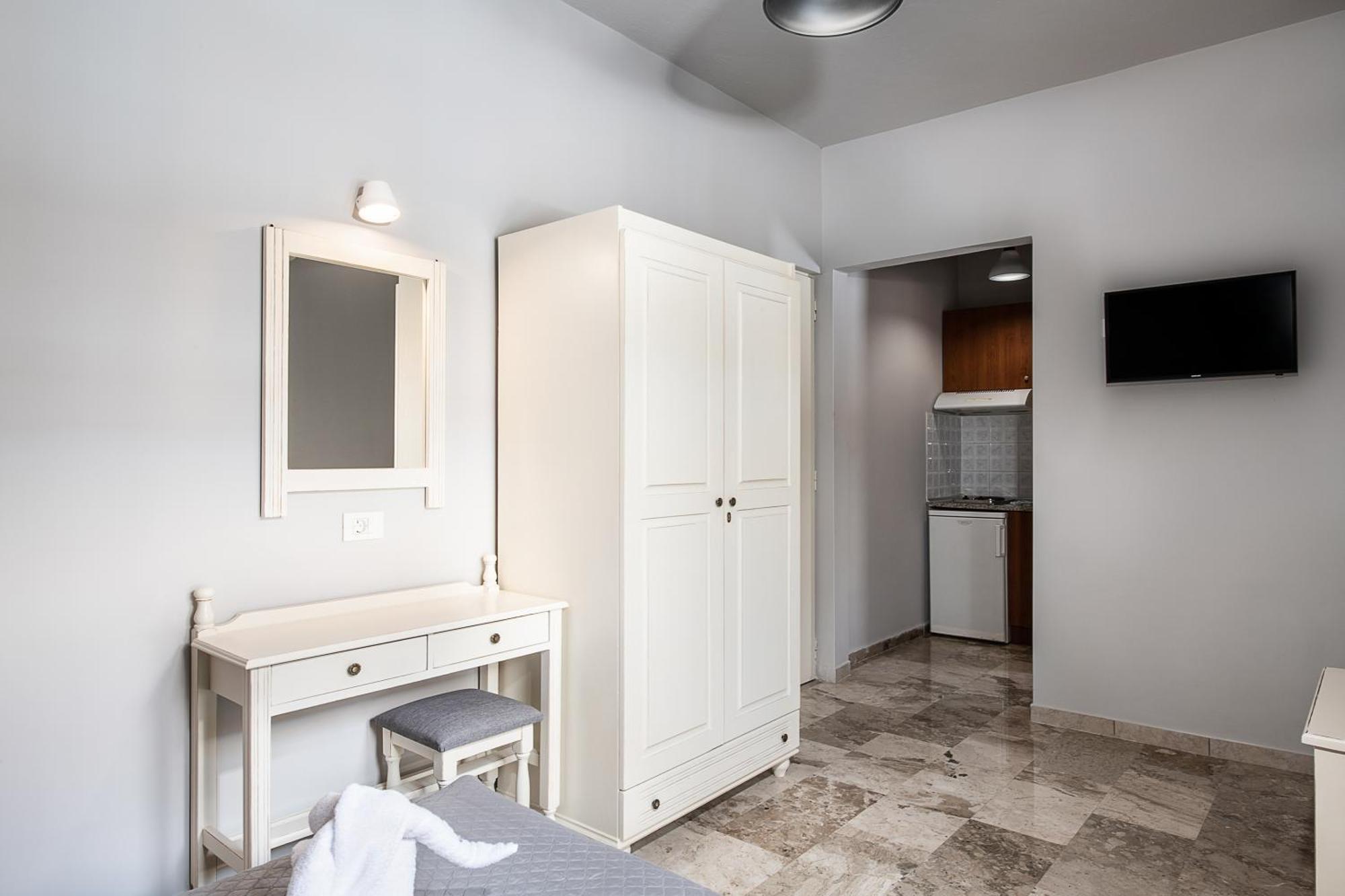 Lia Beachfront Apartments Stalós 객실 사진