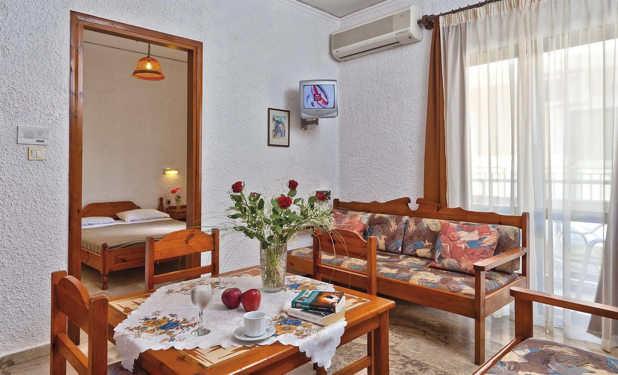 Lia Beachfront Apartments Stalós 외부 사진
